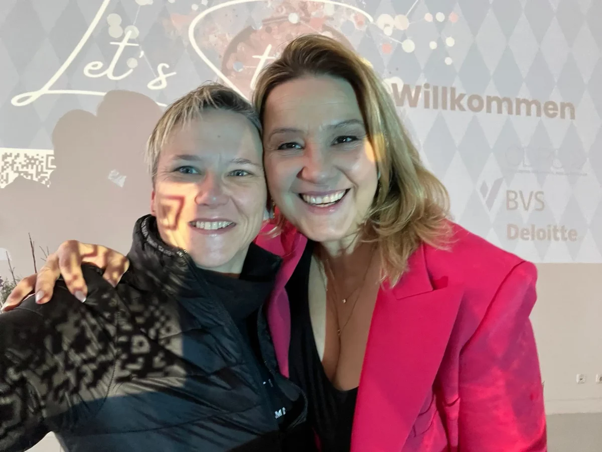 7002de20-90f6-458b-8e09-555de158a4e3 3